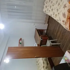 6 мкр 3 этаж 3 комнаты