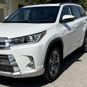 Toyota Highlander 2019