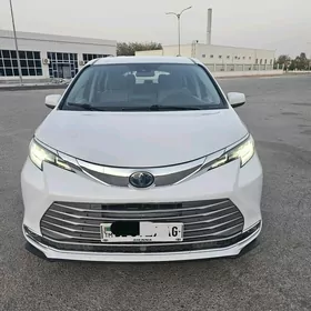 Toyota Sienna 2022