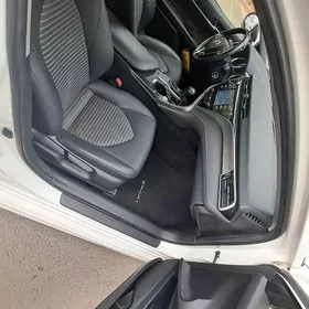 Toyota Camry 2017