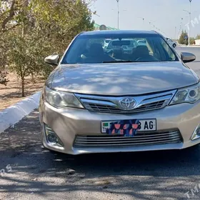 Toyota Camry 2012