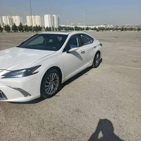 Lexus ES 350 2021
