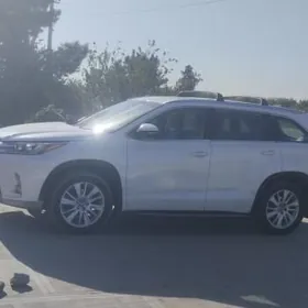 Toyota Highlander 2018
