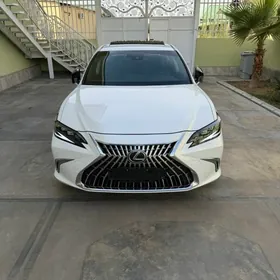 Lexus ES 350 2022