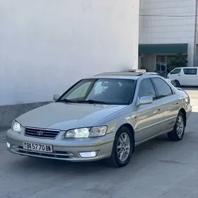 Toyota Camry 2001