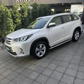 Toyota Highlander 2019