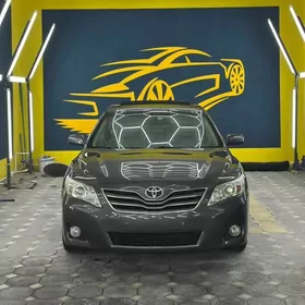 Toyota Camry 2010