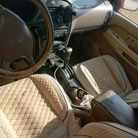Nissan Pathfinder 1998