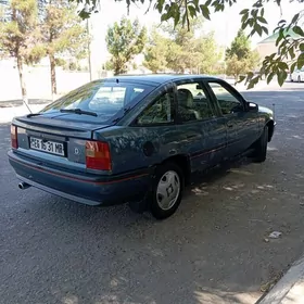 Opel Vectra 1989