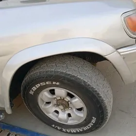 Nissan Pathfinder 1997