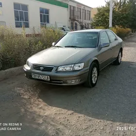 Toyota Camry 2000
