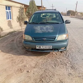 Toyota Sienna 2002