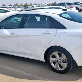Hyundai Elantra 2021