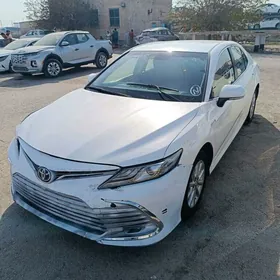 Toyota Camry 2020