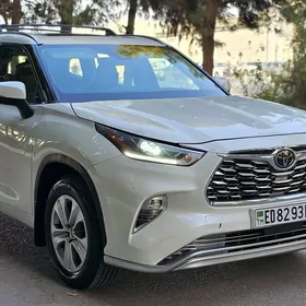 Toyota Highlander 2020