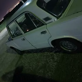 Lada 2105 1984