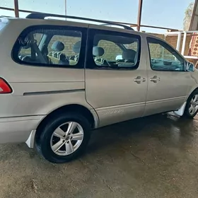 Toyota Sienna 2002