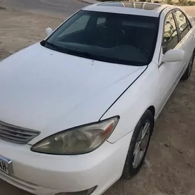 Toyota Camry 2004