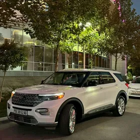 Ford Explorer 2021
