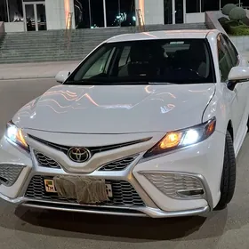 Toyota Camry 2022