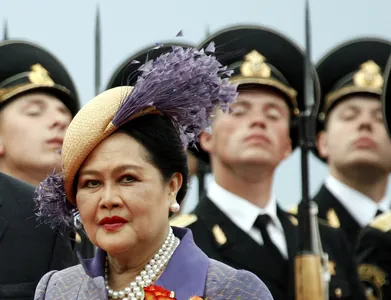 Tailanda şa ene Sirikit aradan çykdy: ýurtda bir ýyl matam yglan edildi