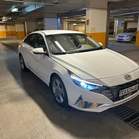 Hyundai Elantra 2023