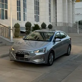 Hyundai Elantra 2020