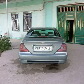 Chevrolet Epica 2004