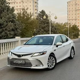 Toyota Camry 2020