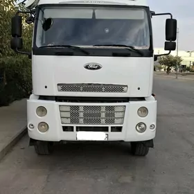 Ford Cargo 3535D 2014