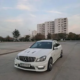 Mercedes-Benz C250 2013