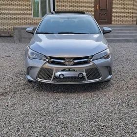 Toyota Camry 2016