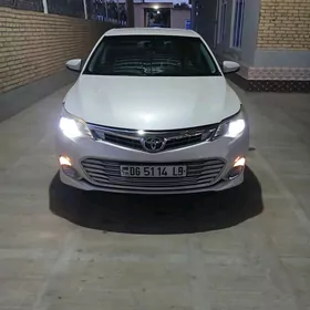 Toyota Avalon Hybrid 2013