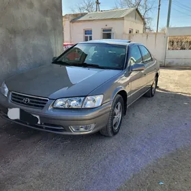 Toyota Camry 1999