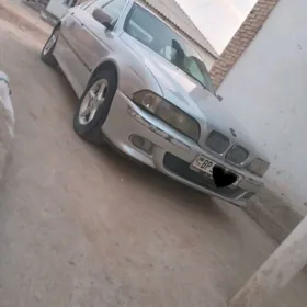 BMW E39 2002