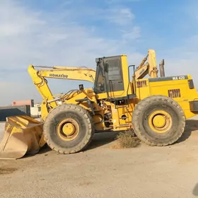 Komatsu WA420-3 2006