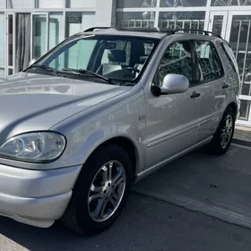 Mercedes-Benz ML400 2000