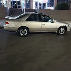 Toyota Camry 2000