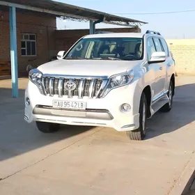 Toyota Land Cruiser Prado 2011