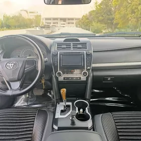 Toyota Camry 2017