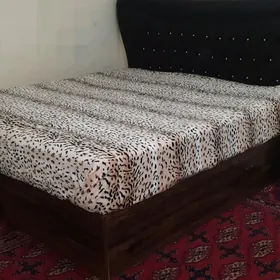 спальня матрас