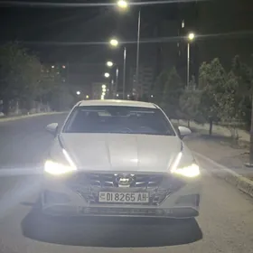 Hyundai Sonata 2022