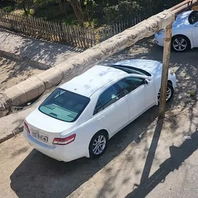 Toyota Camry 2010