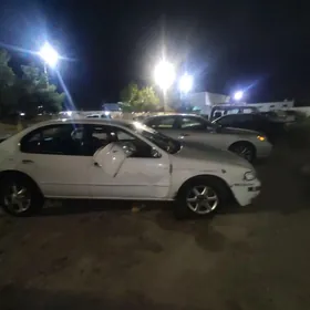 Nissan Maxima 1998