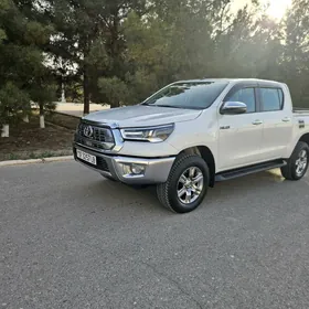 Toyota Hilux 2025