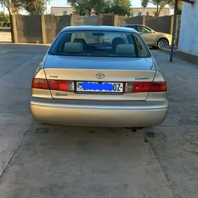 Toyota Camry 2000