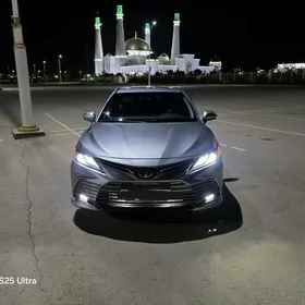Toyota Camry 2020