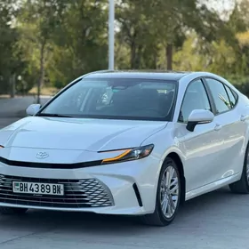 Toyota Camry 2024