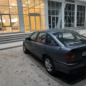 Opel Vectra 1990