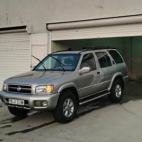 Nissan Pathfinder 2000